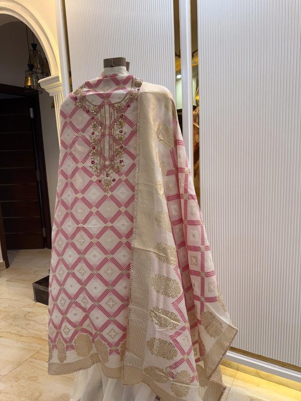 WhatsApp Image 2025-09-24 at 15.16.26_8eb80d77 Festive unstitched bhandej suit with handwork neckline